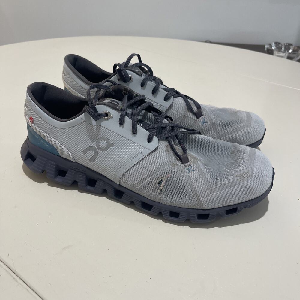 On Cloud Cloud X 3 Glacier/Iron Running Shoes Mens Sz 11.5 Light Blue Grey FLAW